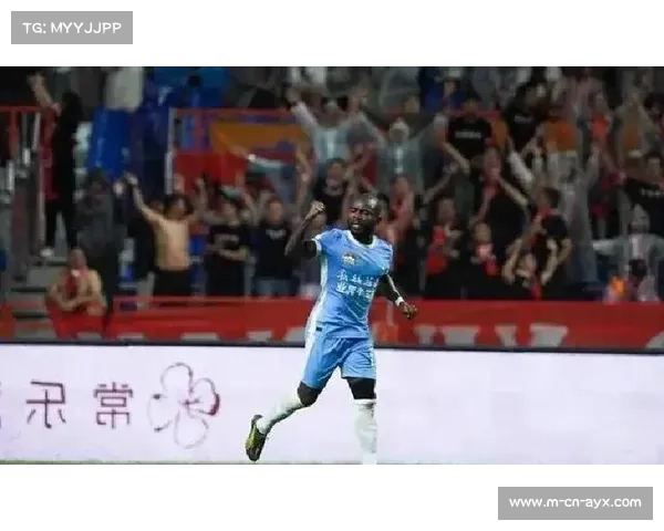 大连英博免签斯坦丘阿奇姆彭 前中超金靴搭档罗马尼亚核心